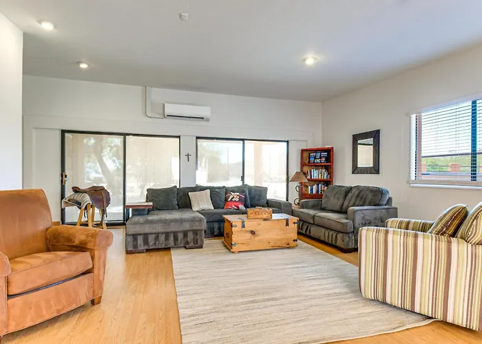 'full Circle Ranch' W/ Mtn Views In Cave Creek!