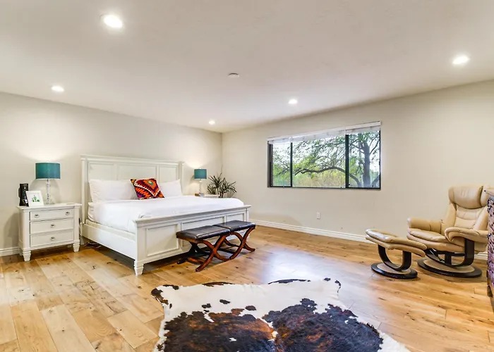 'full Circle Ranch' W/ Mtn Views In Cave Creek!