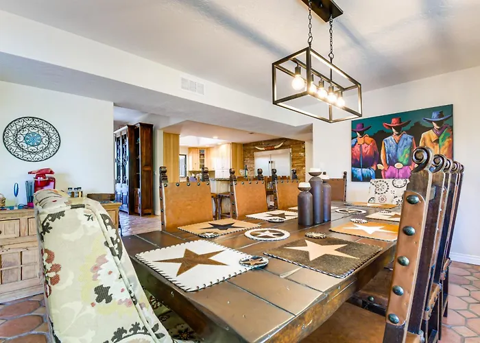 'full Circle Ranch' W/ Mtn Views In Cave Creek! Сasa de vacaciones *